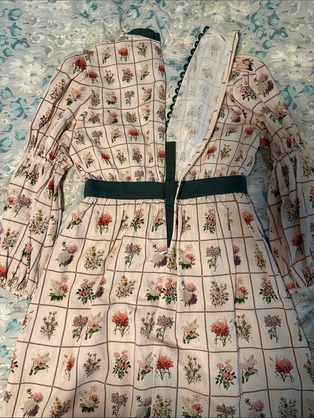 Anna Cate Octavia Dress- Vintage Stamp Print - Picture 6 of 6